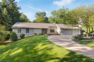 3200 Croydon Dr NW, Canton, OH 44718 - Photo 2