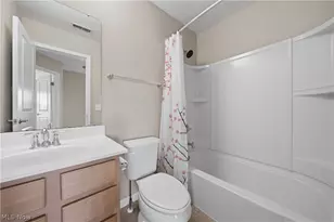7185 Gauntlet St SW, Massillon, OH 44646 - Photo 24