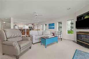 215 Grand Harbour, Vermilion, OH 44089 - Photo 20