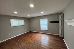 392 Bailey Ct, Akron, OH 44304 - Photo 6