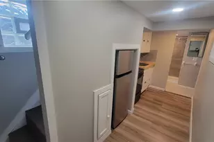 392 Bailey Ct, Akron, OH 44304 - Photo 12