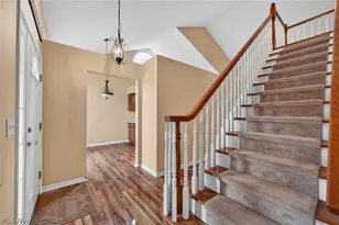 500 Glen Hollow Cir, Aurora, OH 44202 - Photo 4
