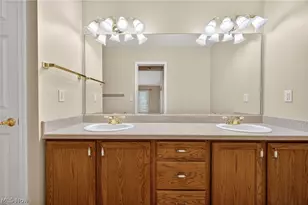 500 Glen Hollow Cir, Aurora, OH 44202 - Photo 22