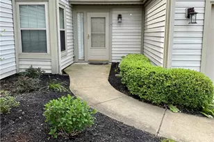 156 Spinnaker Dr, Columbiana, OH 44408 - Photo 2