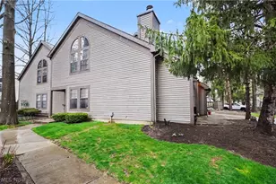 1323 Red Tail Hawk Ct, Youngstown, OH 44512 - Photo 30
