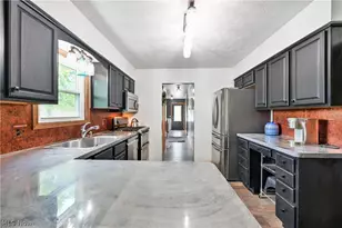 11690 Island Rd, Grafton, OH 44044 - Photo 12