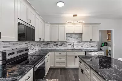 110 Carlisle Avenue, Mingo Junction, OH 43938 - Photo 8