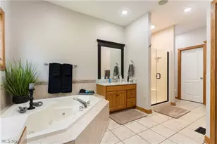 4101 Cove Cir NW, Canton, OH 44708 - Photo 18