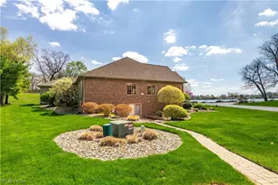 4101 Cove Cir NW, Canton, OH 44708 - Photo 8