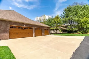 4101 Cove Cir NW, Canton, OH 44708 - Photo 6