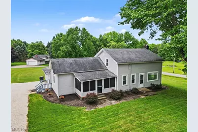 2622 Tallmadge Rd, Ravenna, OH 44266 - Photo 2