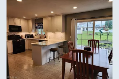 11270 Grand Valley Drive NW, Uniontown, OH 44685 - Photo 6