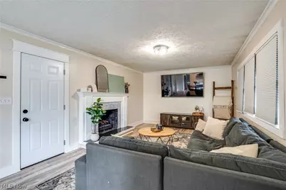 2635 Daffodil Street NE, Canton, OH 44705 - Photo 24