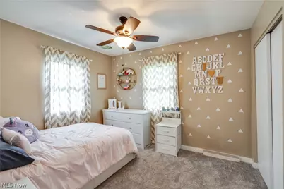 2635 Daffodil Street NE, Canton, OH 44705 - Photo 30