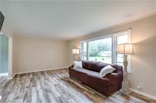 2635 Daffodil St NE, Canton, OH 44705 - Photo 8