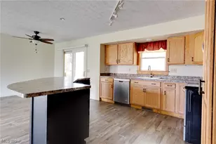 9416 Kieffer Rd, Mantua, OH 44255 - Photo 14