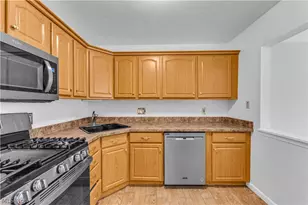4215 Jennings Ridge Dr, Loveland, OH 44109 - Photo 6