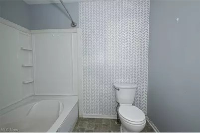 5323 Francesca Street NE, Louisville, OH 44641 - Photo 36