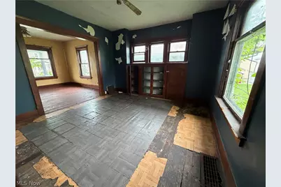 235 Iddings Avenue SE, Warren, OH 44483 - Photo 4