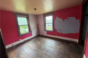 235 Iddings Ave SE, Warren, OH 44483 - Photo 6