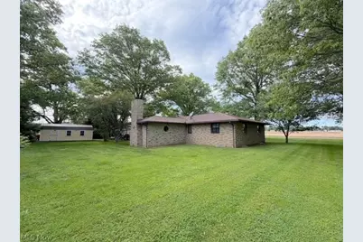 6092 East Avenue Extension SE, Gnadenhutten, OH 44629 - Photo 32