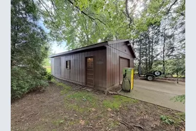 6092 East Avenue Extension SE, Gnadenhutten, OH 44629 - Photo 28