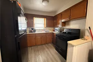19107 Longview Ave, Maple Heights, OH 44137 - Photo 8