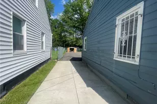 4423 E 141st St, Loveland, OH 44128 - Photo 2