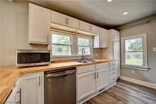 1624 Breiding Rd, Akron, OH 44310 - Photo 10