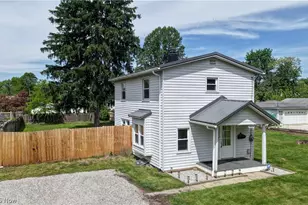 1624 Breiding Rd, Akron, OH 44310 - Photo 2