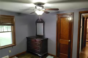 7489 Van Ness Ave, Hubbard, OH 44425 - Photo 14