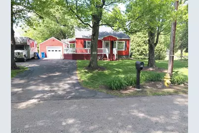 7489 Van Ness Avenue, Hubbard, OH 44425 - Photo 2