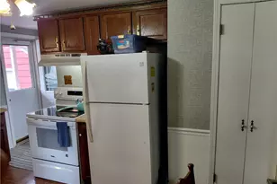 7489 Van Ness Ave, Hubbard, OH 44425 - Photo 22