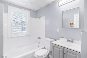 10711 Joan Ave, Loveland, OH 44111 - Photo 18
