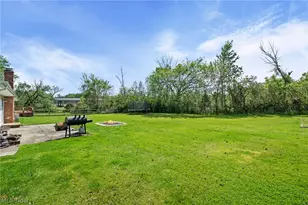 19740 Benbow Rd, Strongsville, OH 44136 - Photo 10