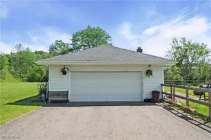19740 Benbow Rd, Strongsville, OH 44136 - Photo 6