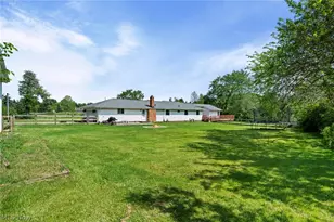 19740 Benbow Rd, Strongsville, OH 44136 - Photo 8