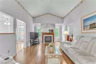 30461 Sugar Sand Ln, North Olmsted, OH 44070 - Photo 14