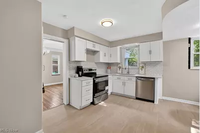 1540 S Belvoir Boulevard, South Euclid, OH 44121 - Photo 12