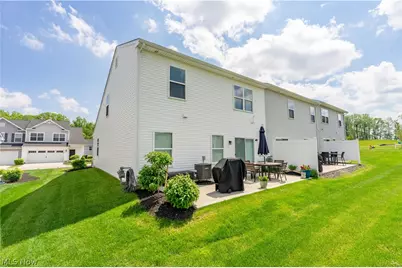 1362 Maple Grove Lane, Uniontown, OH 44685 - Photo 4