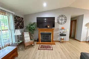 1481 3rd St SE, New Philadelphia, OH 44663 - Photo 6