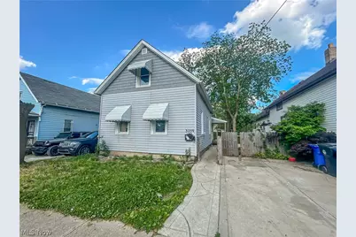 3259 W 50th Street, Loveland, OH 44102 - Photo 2