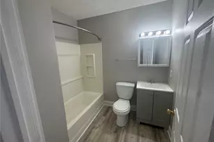 9710 Easton Ave, Loveland, OH 44104 - Photo 8