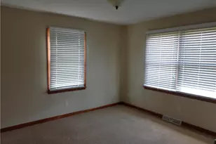 239 Aspen Dr, Dover, OH 44622 - Photo 6