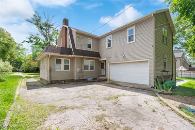 1359 Delia Avenue, Akron, OH 44320 - Photo 2