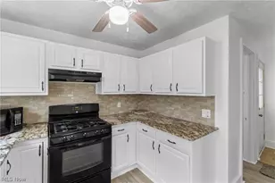 1359 Delia Ave, Akron, OH 44320 - Photo 12