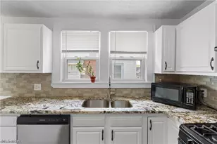1359 Delia Ave, Akron, OH 44320 - Photo 10
