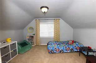 217 Oregon Ave, Weirton, WV 26062 - Photo 18
