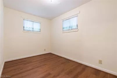 1721 Broad Avenue NW, Canton, OH 44708 - Photo 14
