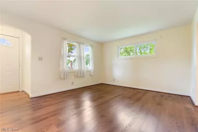 1721 Broad Avenue NW, Canton, OH 44708 - Photo 8